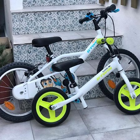 Malaga Beach House, 2 City Bikes, 2 Children'S Bikes, Wifi, Big Terrace, Bbq, Family, Childfriendly Eksteriør billede