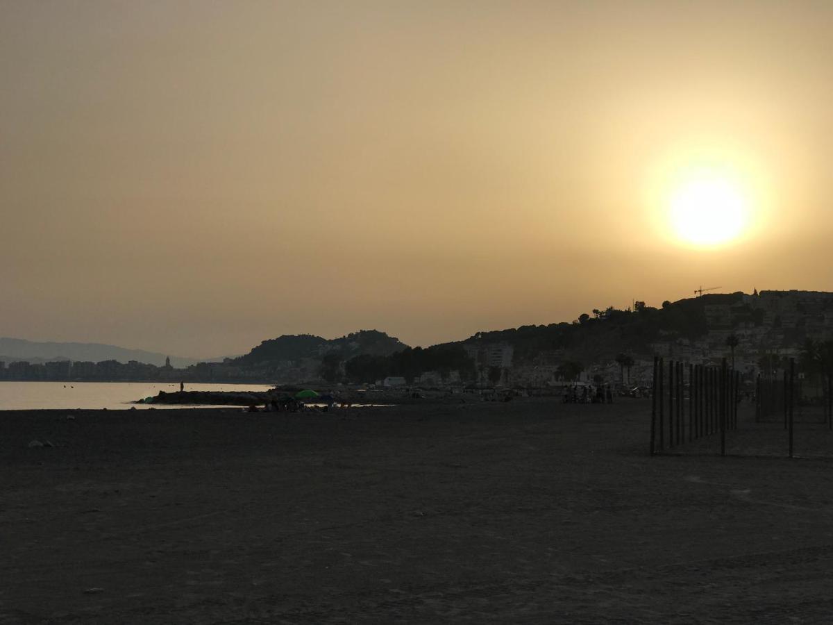 Malaga Beach House, 2 City Bikes, 2 Children'S Bikes, Wifi, Big Terrace, Bbq, Family, Childfriendly Eksteriør billede