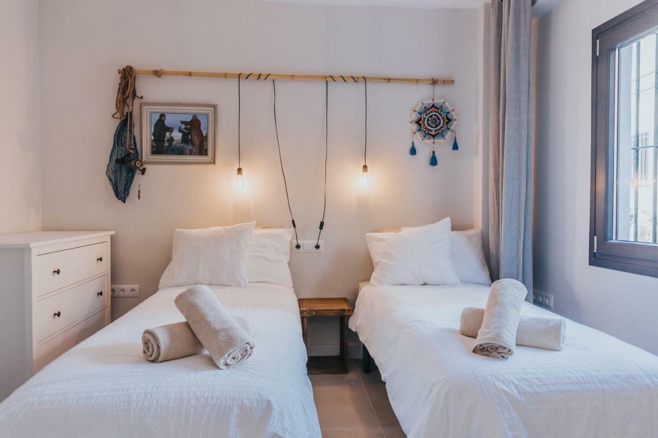 Malaga Beach House, 2 City Bikes, 2 Children'S Bikes, Wifi, Big Terrace, Bbq, Family, Childfriendly Eksteriør billede